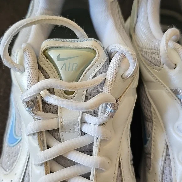 Nike Air Women's Running Shoes 🩵🩵🩵 - Picture 4 of 9